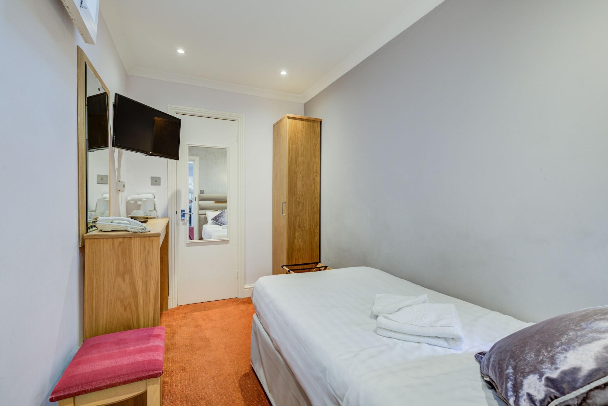 Kingswaypark At Park Avenue 3* Londra