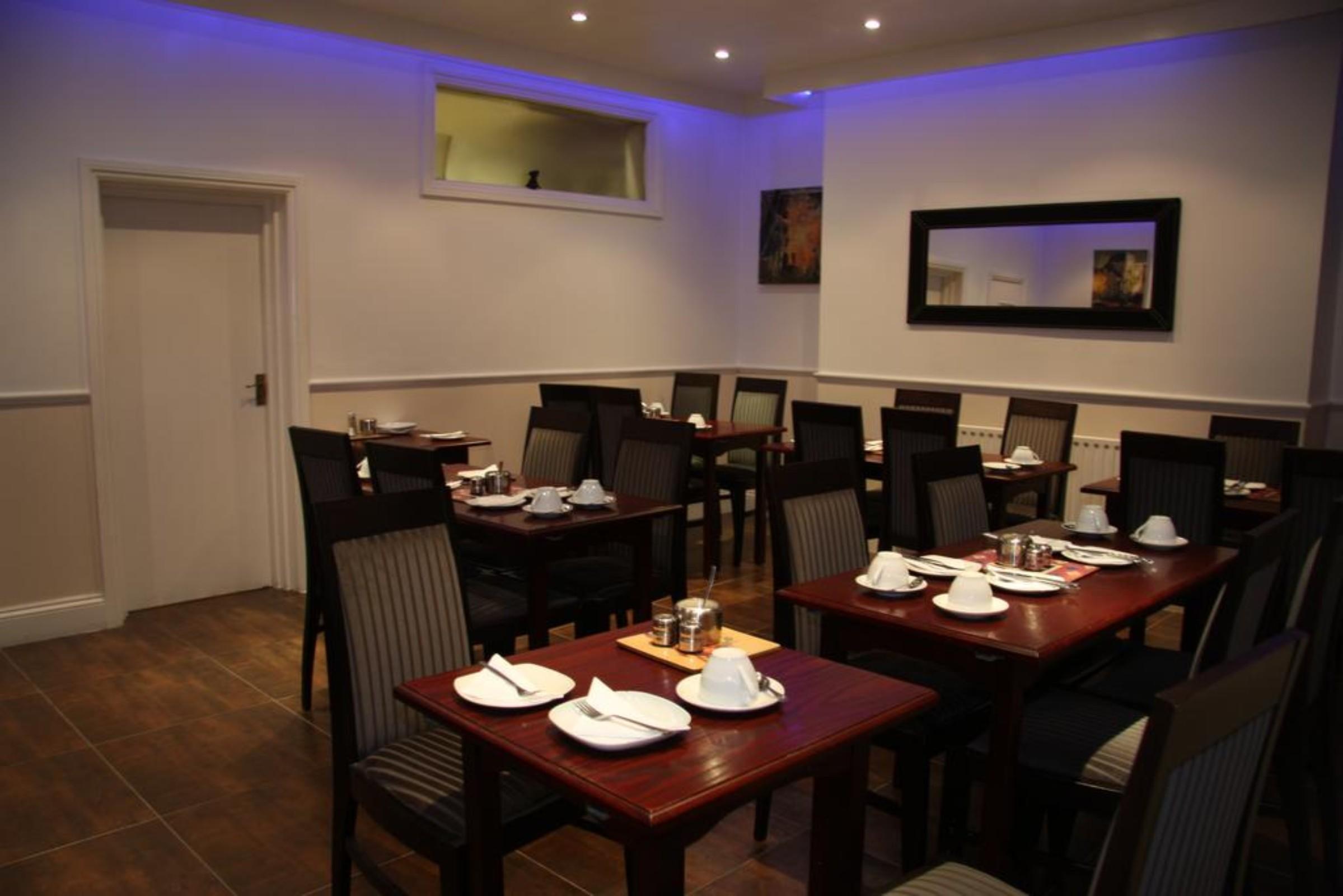 Kingswaypark At Park Avenue Londra
