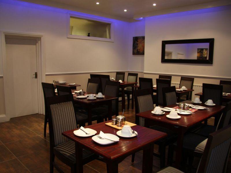 Hotel Kingswaypark At Park Avenue Londra